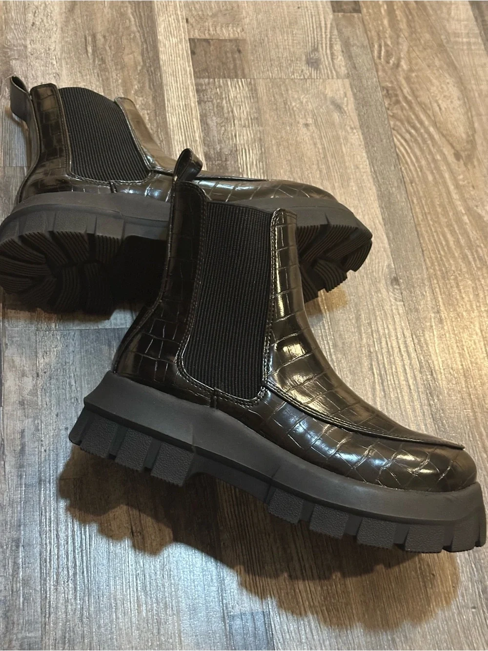 Urban Outfitters Black Croc-Texture Chukka Lug Boots